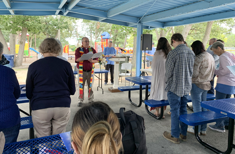 outdoor worship service
